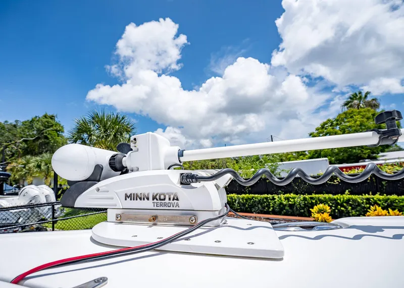 Slide: The Image of Sea Hunt Ultra 265 SE 2021 - 40