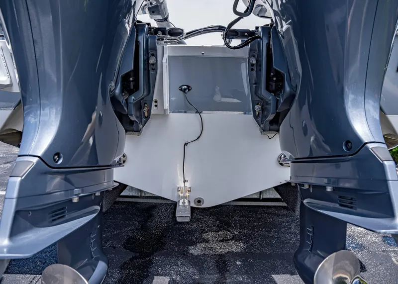 Slide: The Image of Sea Hunt Ultra 265 SE 2021 - 6