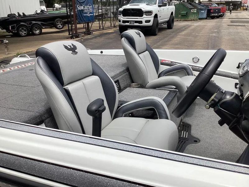 Slide: The Image of Phoenix Bass Boat 721 ProXP 2023 - 13