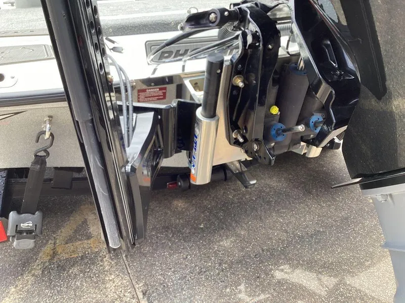 Slide: The Image of Phoenix Bass Boat 721 ProXP 2023 - 17