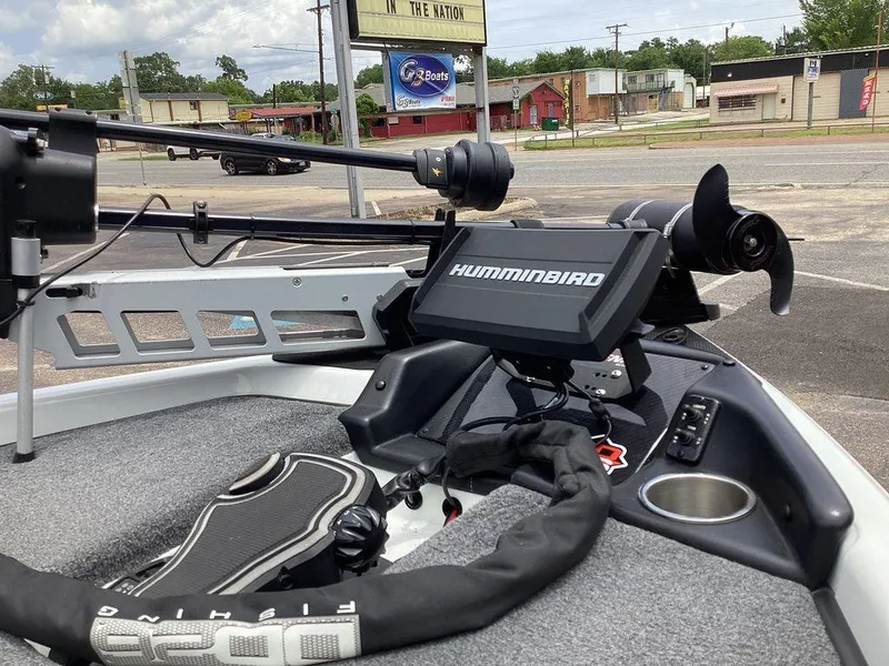 Slide: The Image of Phoenix Bass Boat 721 ProXP 2023 - 20