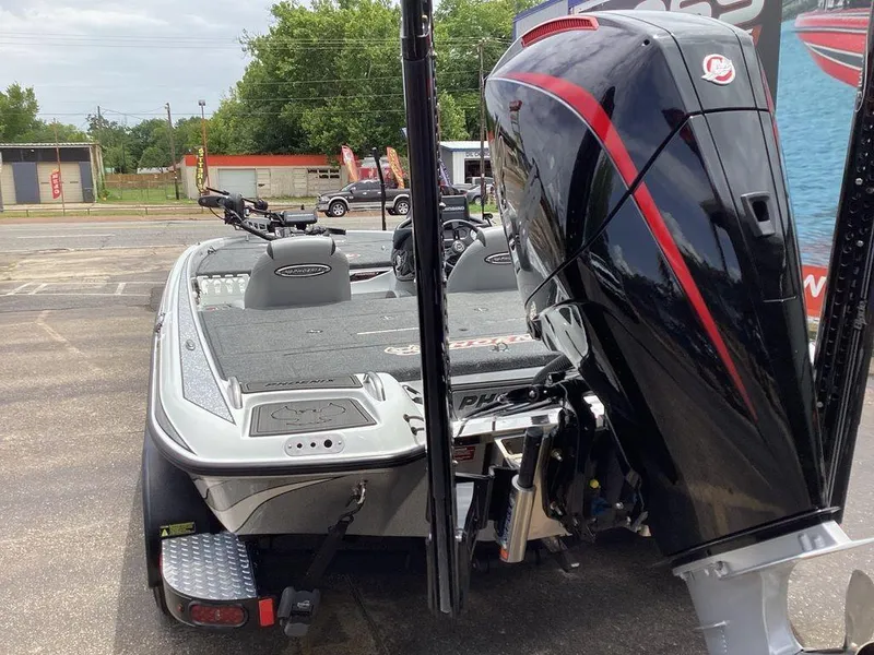 Slide: The Image of Phoenix Bass Boat 721 ProXP 2023 - 8