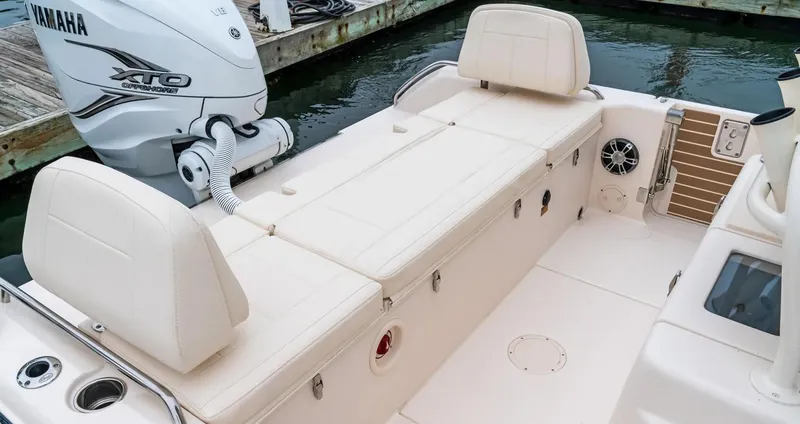 Slide: The Image of Grady-White 281 Coastal Explorer 2025 - 15