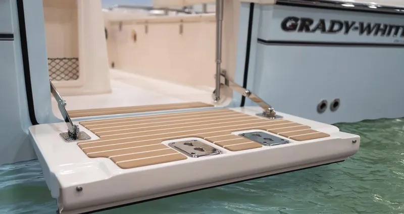 Slide: The Image of Grady-White 281 Coastal Explorer 2025 - 21