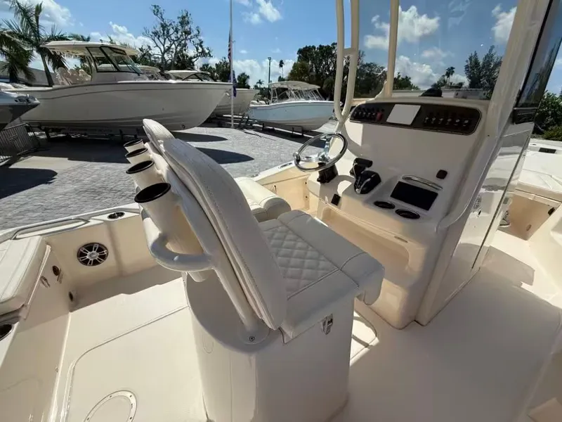 Slide: The Image of Grady-White 231 Coastal Explorer 2025 - 4