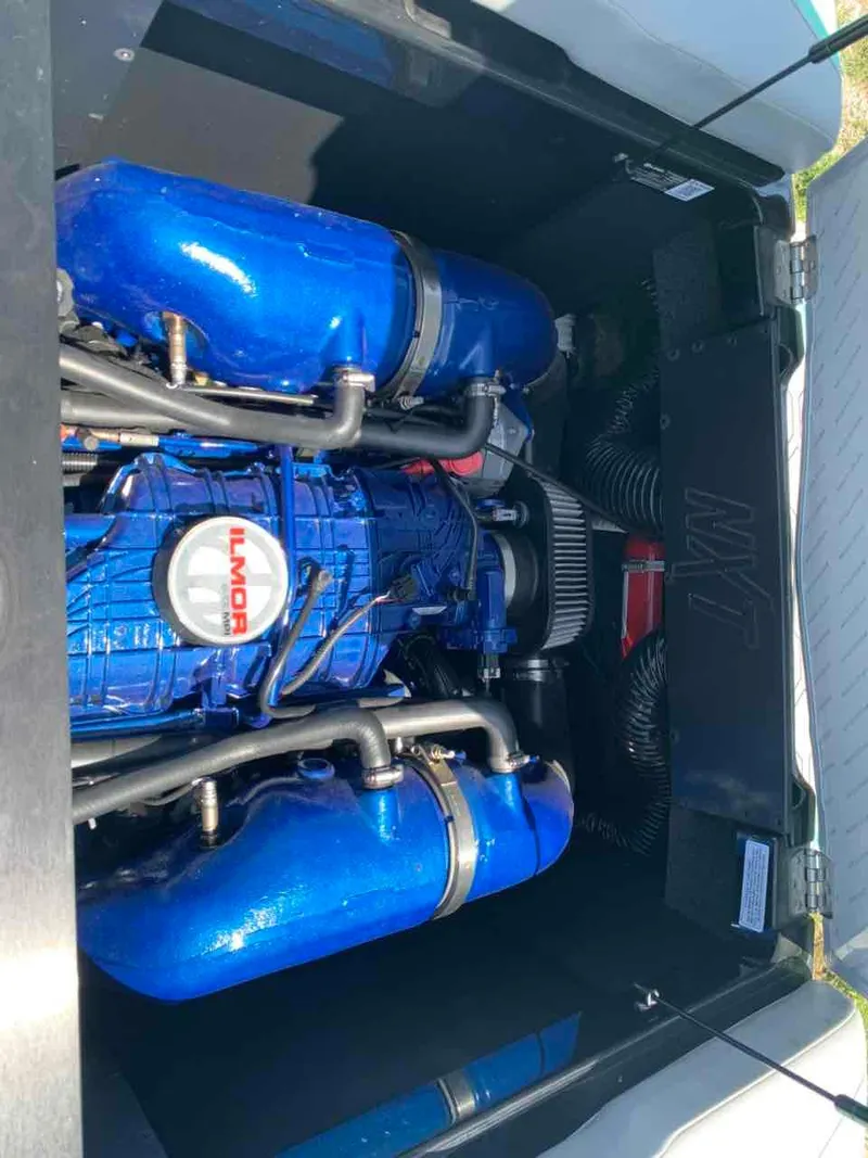 Slide: The Image of MasterCraft NXT24 2022 - 13