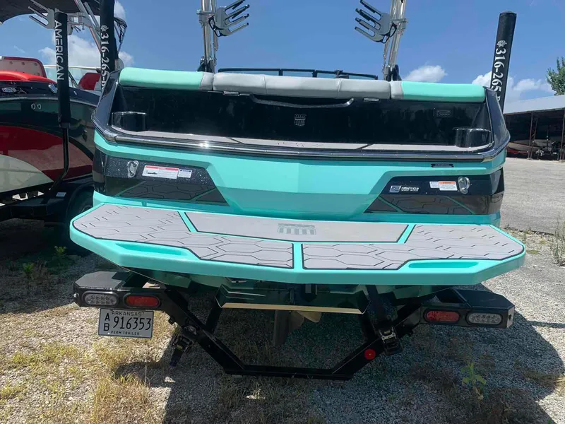 Slide: The Image of MasterCraft NXT24 2022 - 4