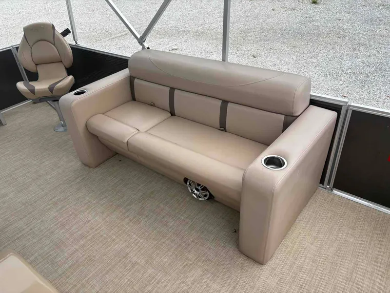 Slide: The Image of Harris Cruiser 240 2018 - 10