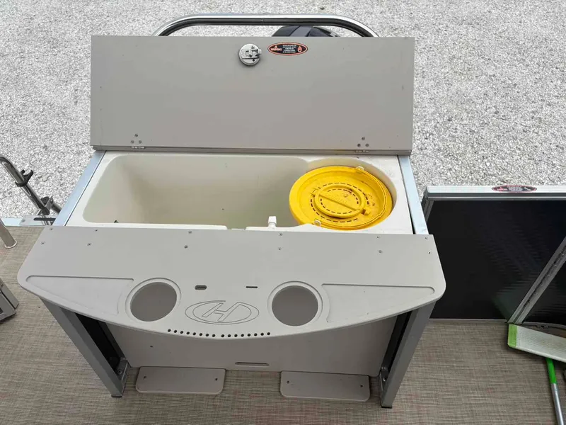 Slide: The Image of Harris Cruiser 240 2018 - 15