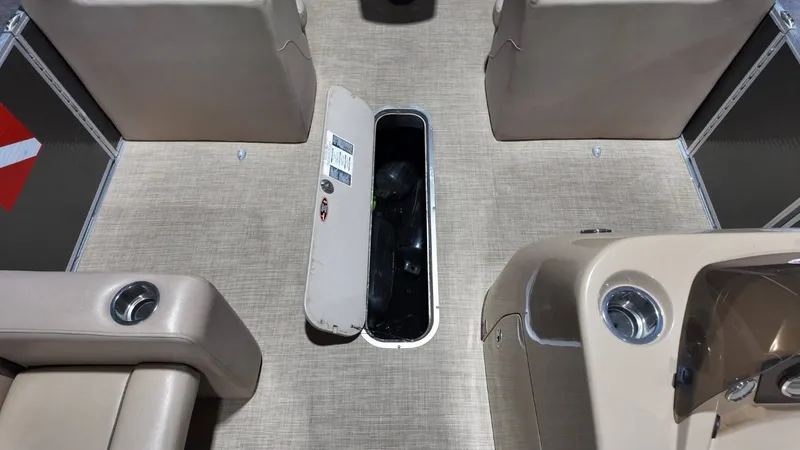 Slide: The Image of Harris Cruiser 240 2018 - 36