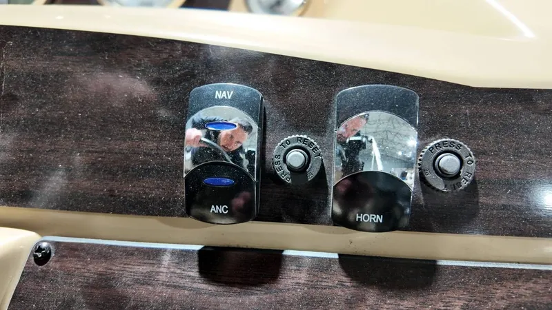 Slide: The Image of Harris Cruiser 240 2018 - 46