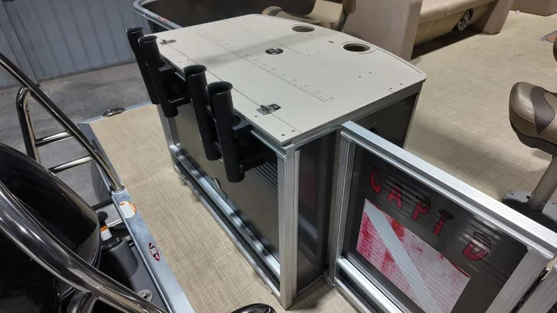 Slide: The Image of Harris Cruiser 240 2018 - 61