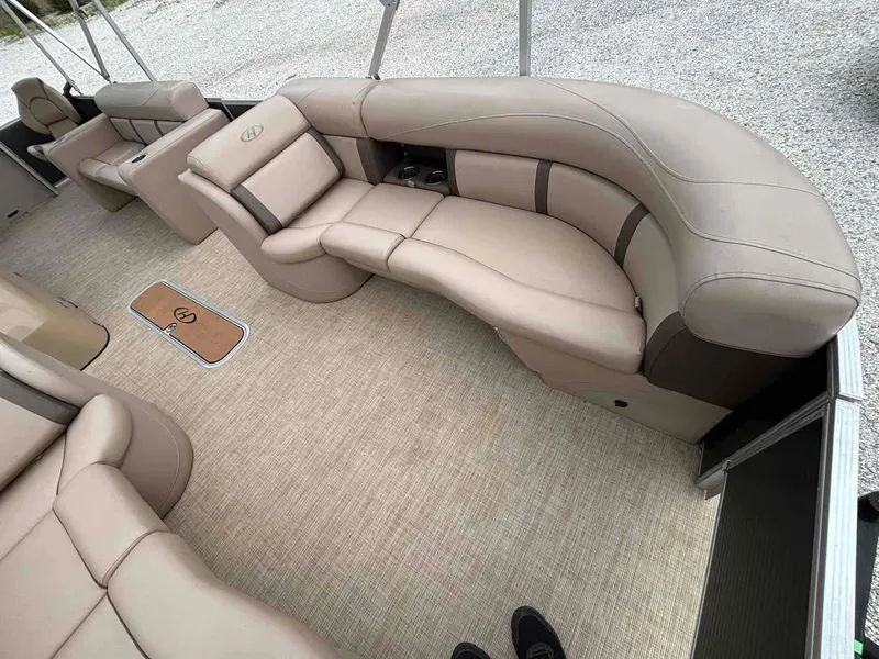 Slide: The Image of Harris Cruiser 240 2018 - 7