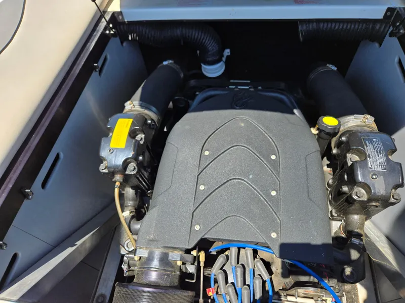 Slide: The Image of 2007 Centurion Air Warrior Elite V-Drive C4 engine compartment, showcasing detailed components. - 10