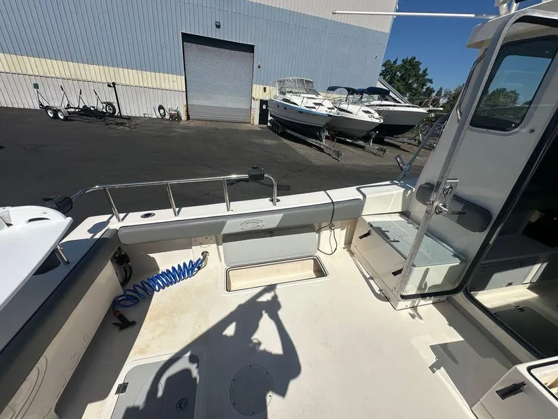 Slide: The Image of Defiance Admiral 250 EX 2023 - 13