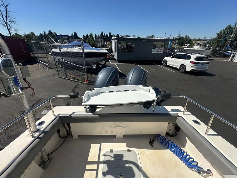 Slide: The Image of Defiance Admiral 250 EX 2023 - 14