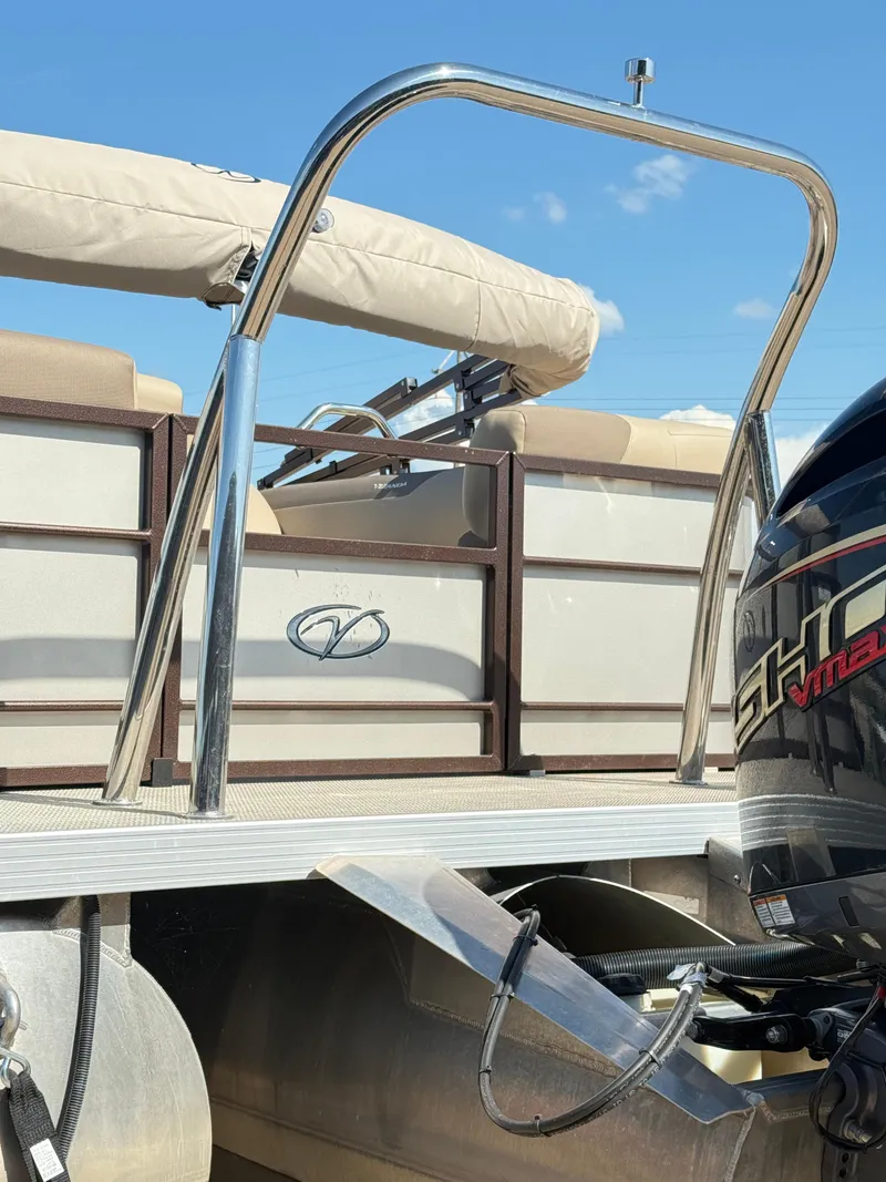 Slide: The Image of Veranda VR22RC 2025 - 15