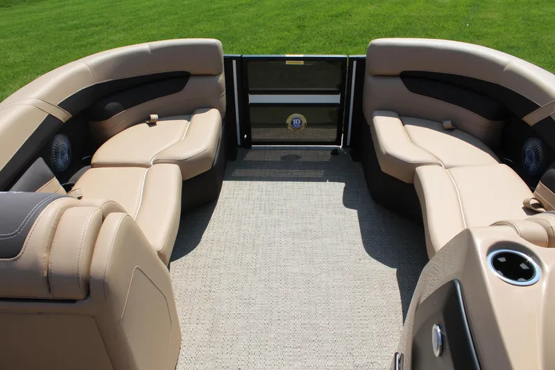 Slide: The Image of Barletta CABRIO 20QC 2025 - 14