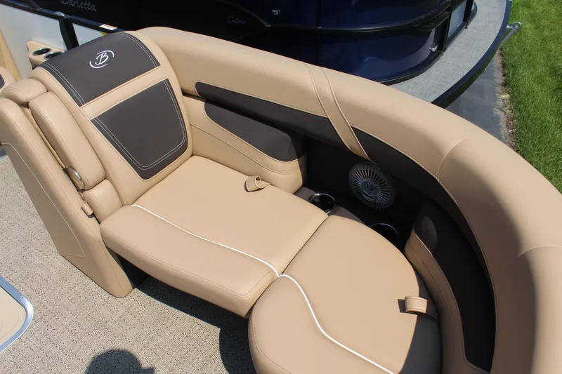 Slide: The Image of Barletta CABRIO 20QC 2025 - 15