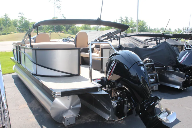 Slide: The Image of Barletta CABRIO 20QC 2025 - 5