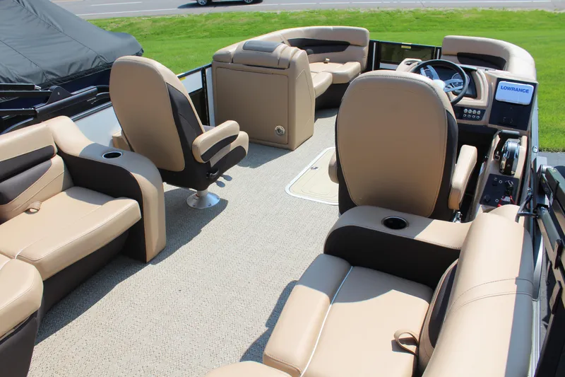 Slide: The Image of Barletta CABRIO 20QC 2025 - 6