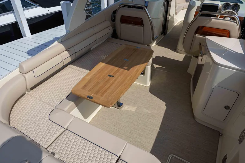 Slide: The Image of Chris-Craft Launch 35 GT 2026 - 25