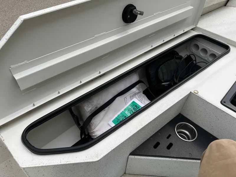 Slide: The Image of Ranger RP190 2016 - 13