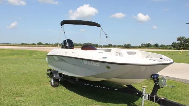 The Image of Bayliner Element E18 2023 - 1