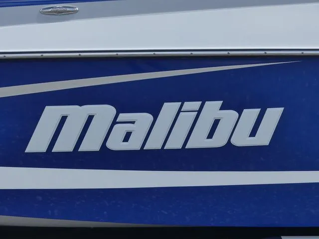 Slide: The Image of Malibu Wakesetter 23 MXZ 2021 - 8