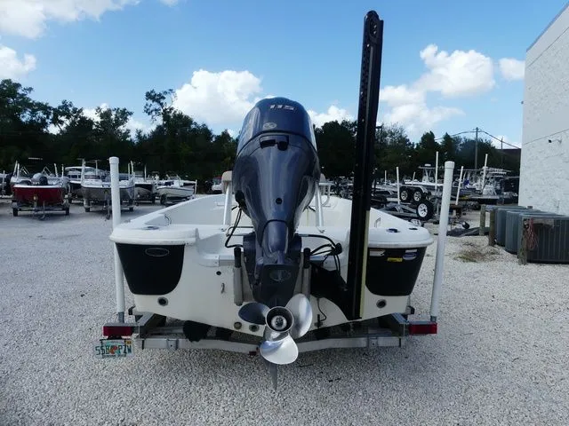 Slide: The Image of NauticStar 1910 NauticBay 2017 - 4