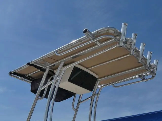 Slide: The Image of Pioneer Islander 180 2023 - 27