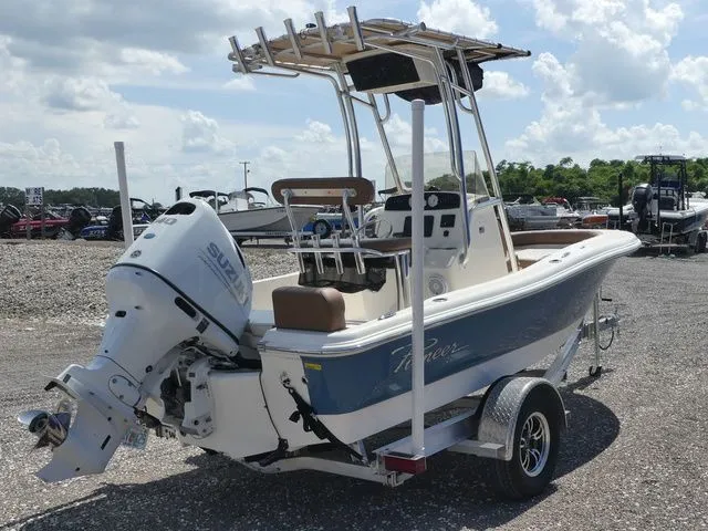 Slide: The Image of Pioneer Islander 180 2023 - 4