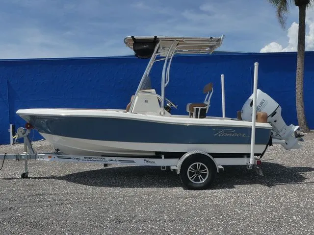 Slide: The Image of Pioneer Islander 180 2023 - 7