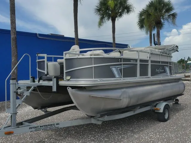 The Image of SunChaser Vista 18 Fish 2020 - 1