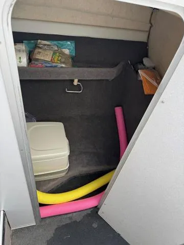 Slide: The Image of Bayliner 2250 1993 - 12