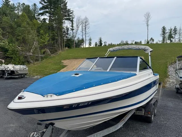 Slide: The Image of Bayliner 2250 1993 - 5