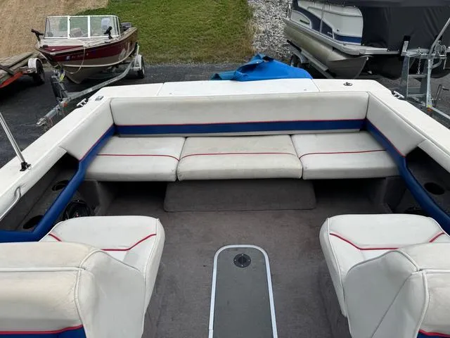 Slide: The Image of Bayliner 2250 1993 - 9