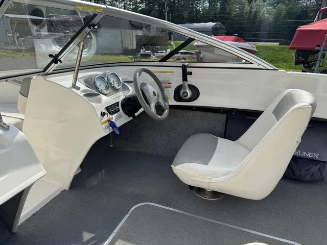 Slide: The Image of Bayliner 175 Bowrider 2012 - 6