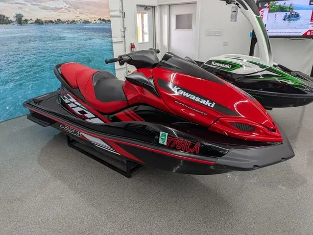 Slide: The Image of Kawasaki Jet Ski Ultra 2017 - 4