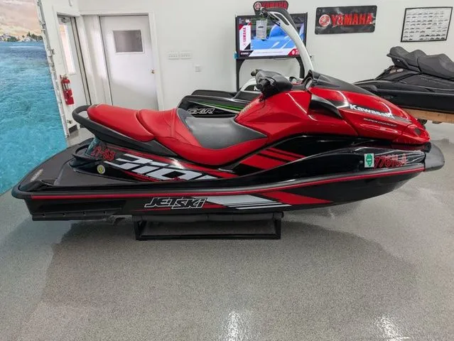 Slide: The Image of Kawasaki Jet Ski Ultra 2017 - 6