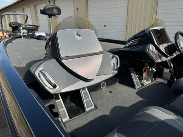 Slide: The Image of Ranger Z521 Comanche 2018 - 7