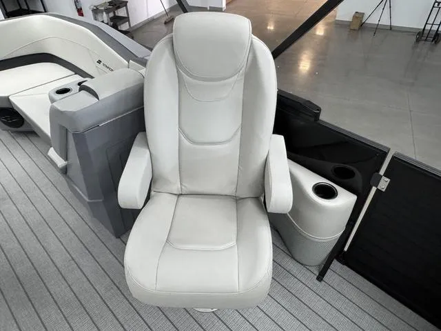 Slide: The Image of Starcraft GX 22 R DH Sport 2026 - 14