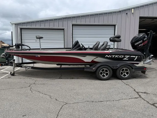 Slide: The Image of Nitro Z21 DC 2016 - 1