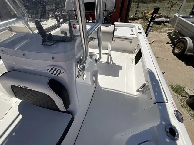 Slide: The Image of Tidewater 190 BAY MAX 2021 - 13