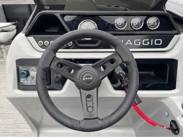 Slide: The Image of Viaggio Lago V-F V16F 2025 - 13