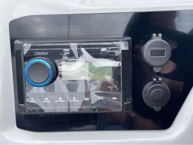 Slide: The Image of Viaggio Lago V-F V16F 2025 - 14