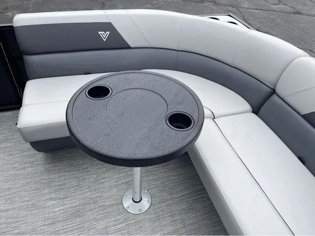 Slide: The Image of Viaggio Lago V-F V16F 2025 - 21