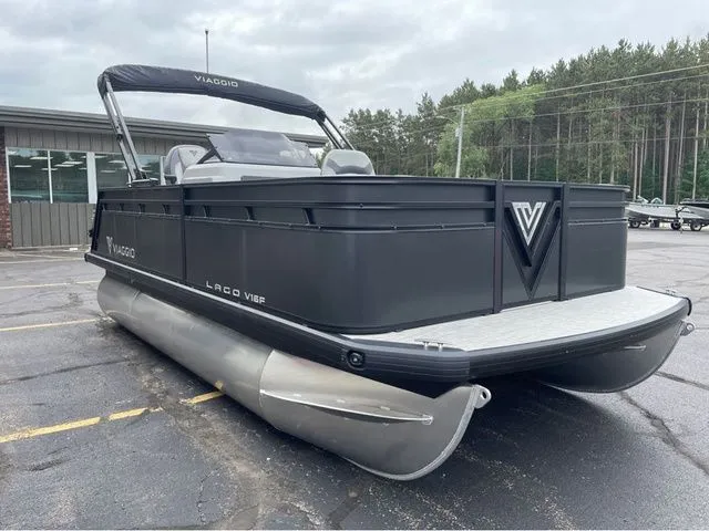 Slide: The Image of Viaggio Lago V-F V16F 2025 - 4