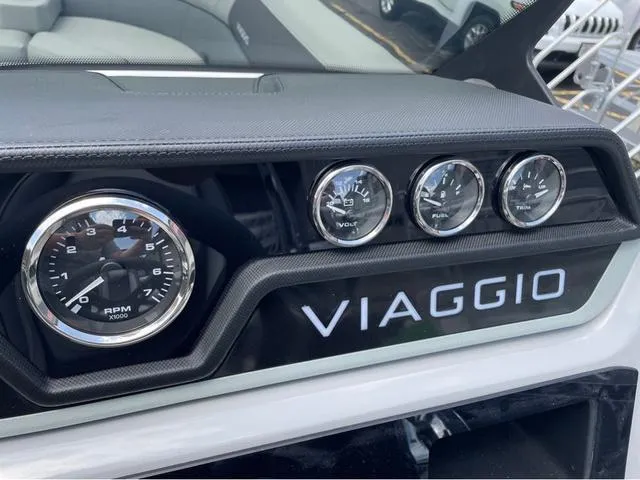 Slide: The Image of Viaggio Lago V-U V22U 2025 - 11