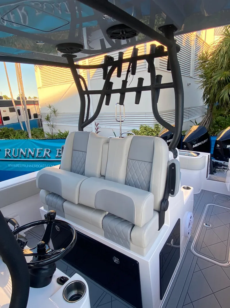 Slide: The Image of Reef Runner 230 C Open 2026 - 17